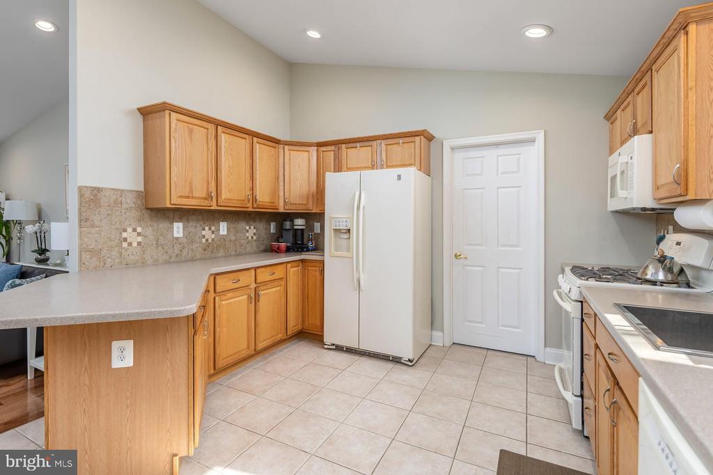 730 CHICKORY TRAIL