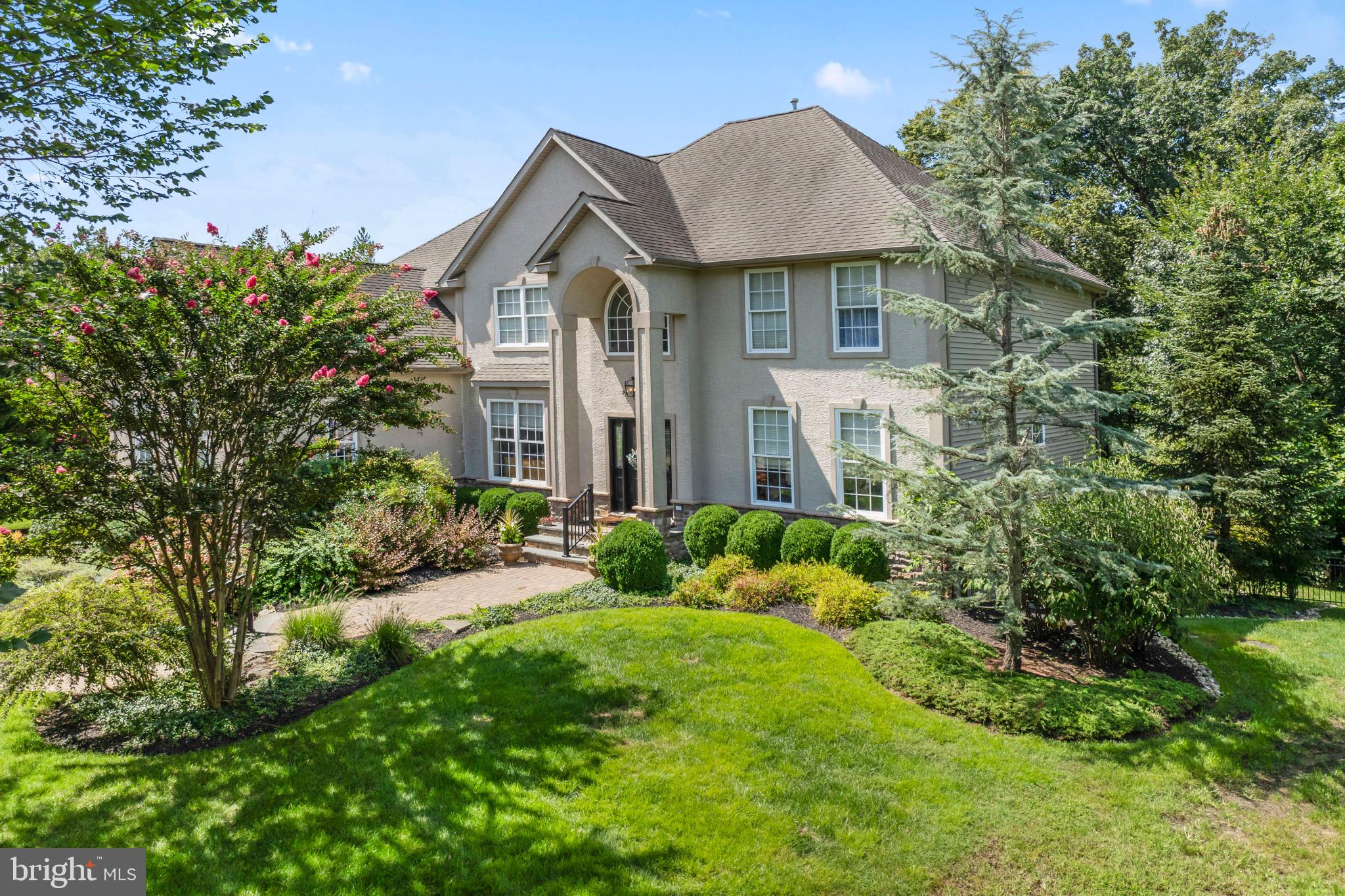 23 REGALS COURT