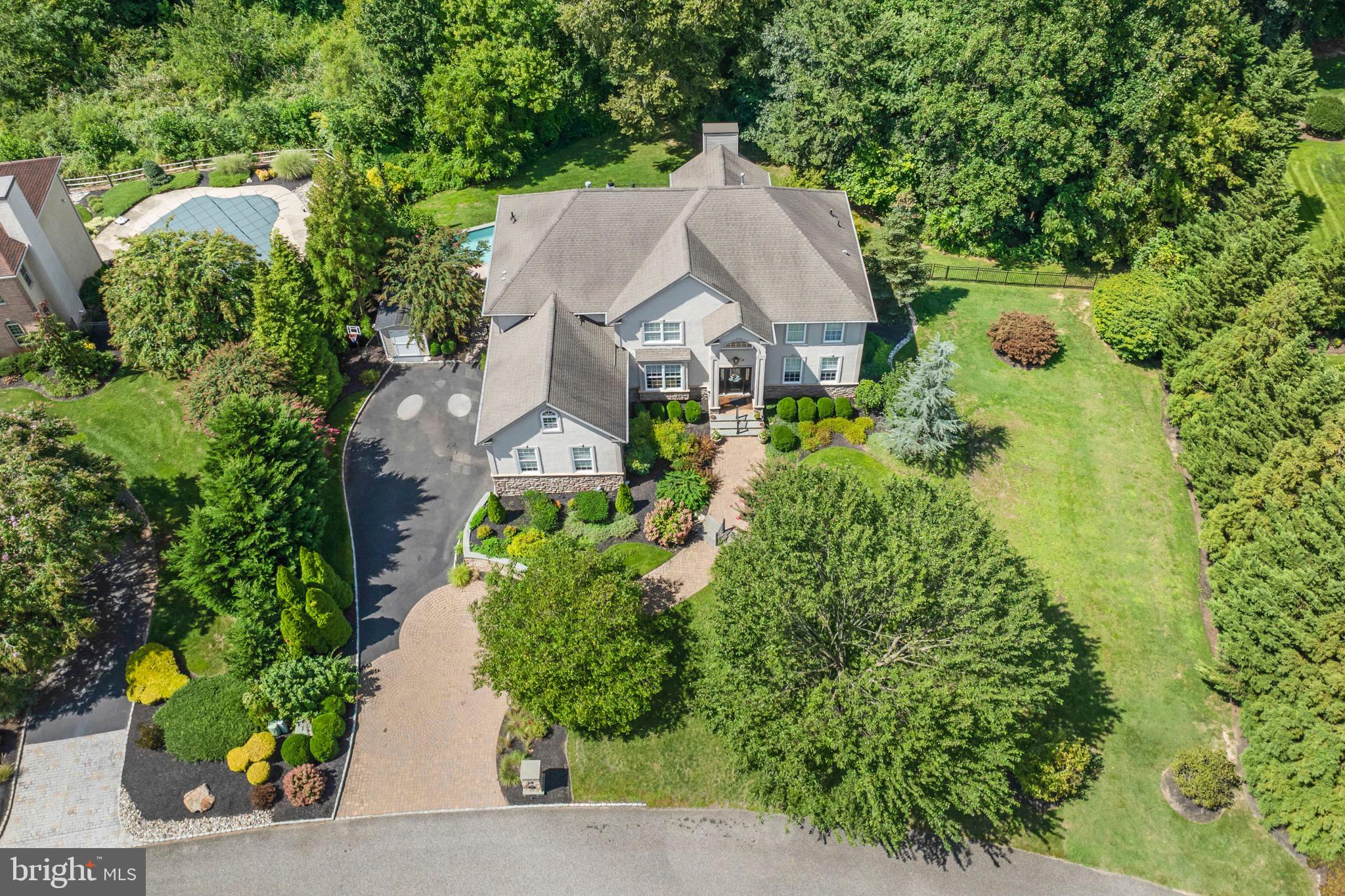 23 REGALS COURT