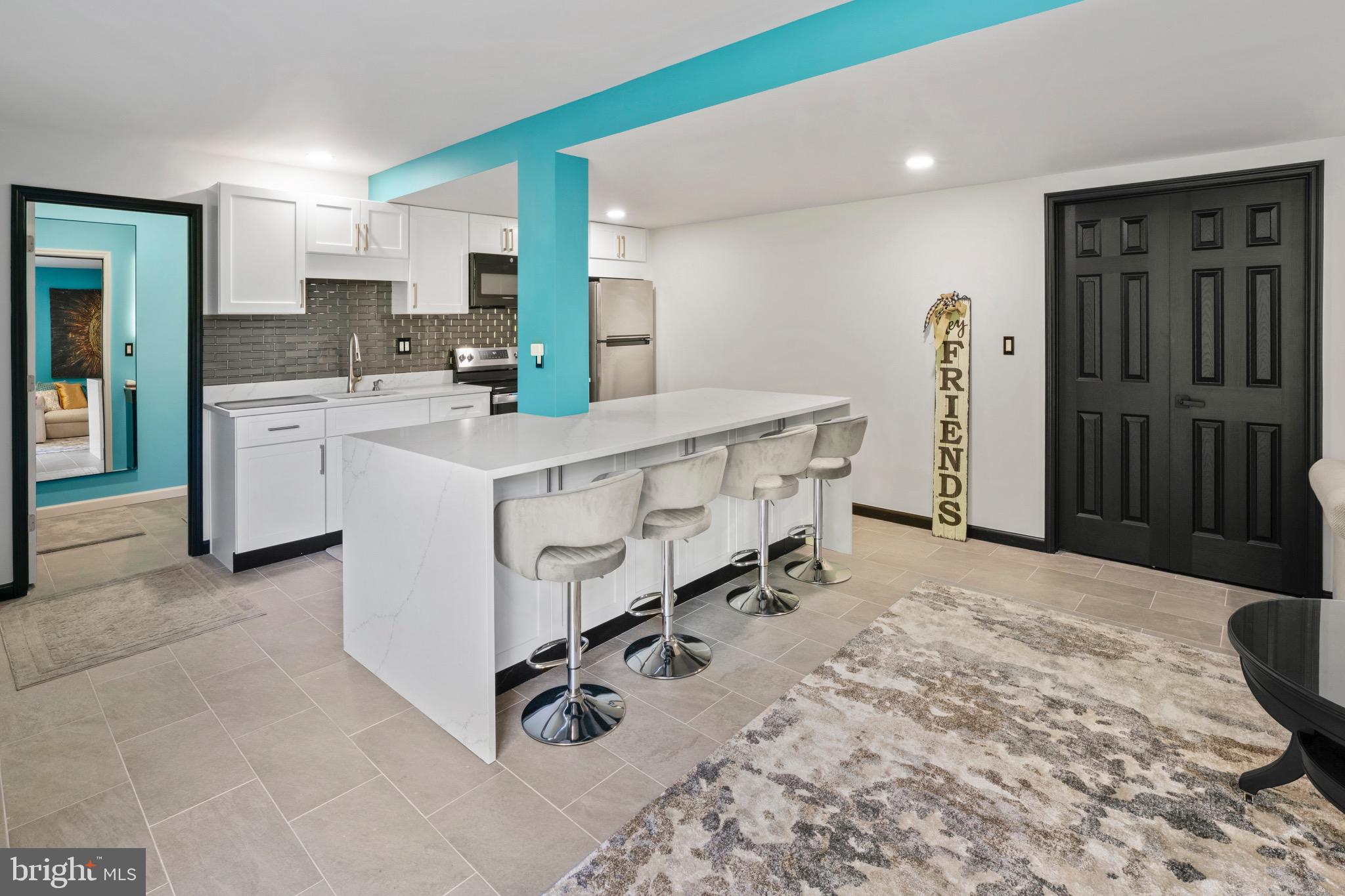 23 REGALS COURT
