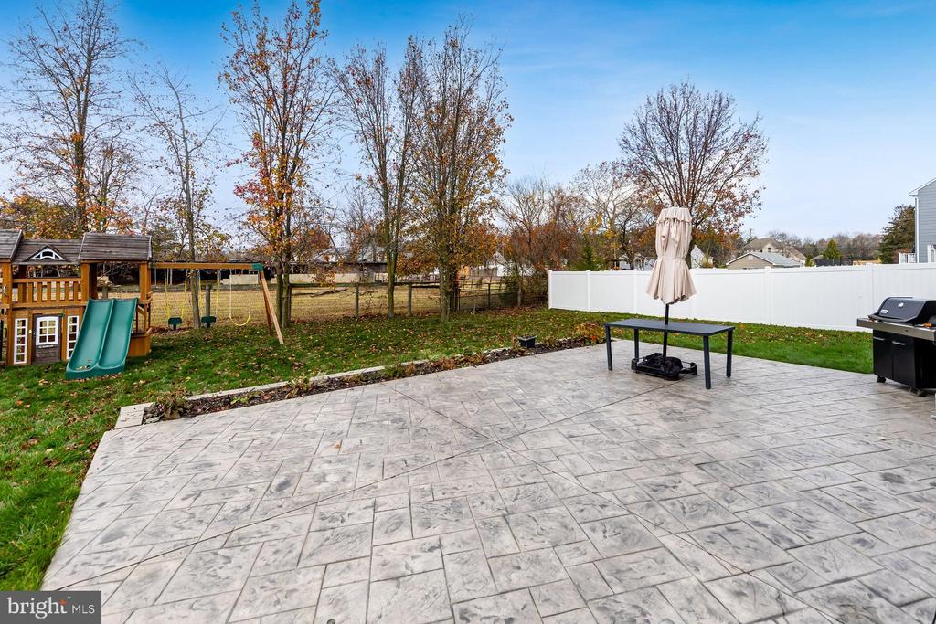 213 SPRING BEAUTY DRIVE