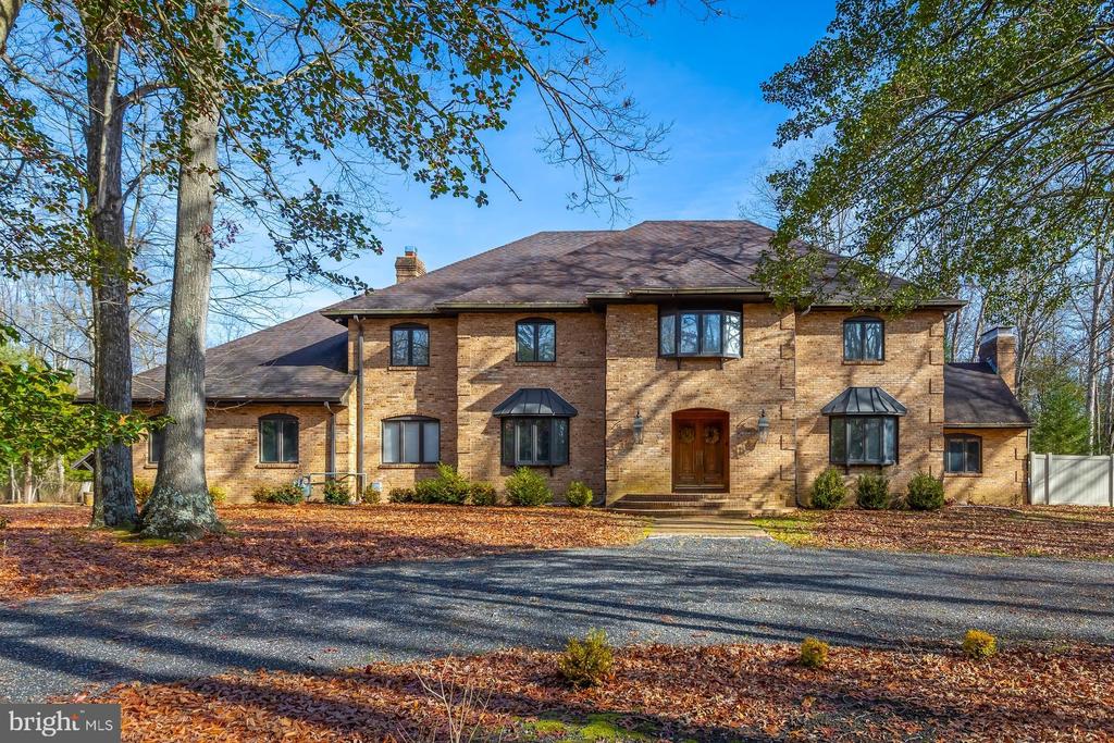 1322 COMMISSIONERS ROAD