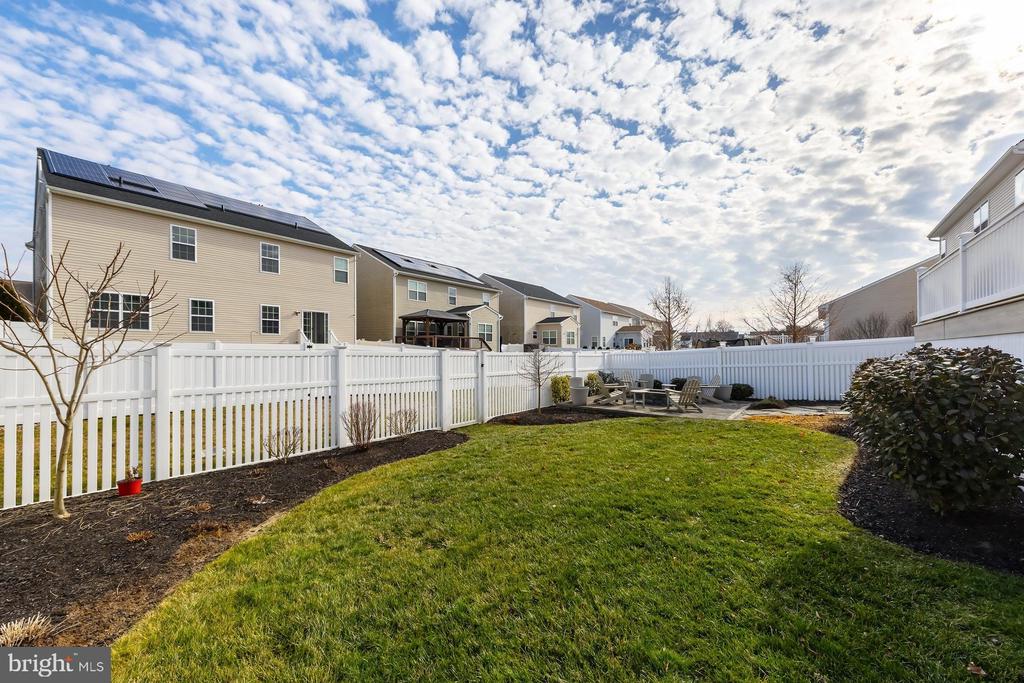 508 DEFRANCESCO CIRCLE