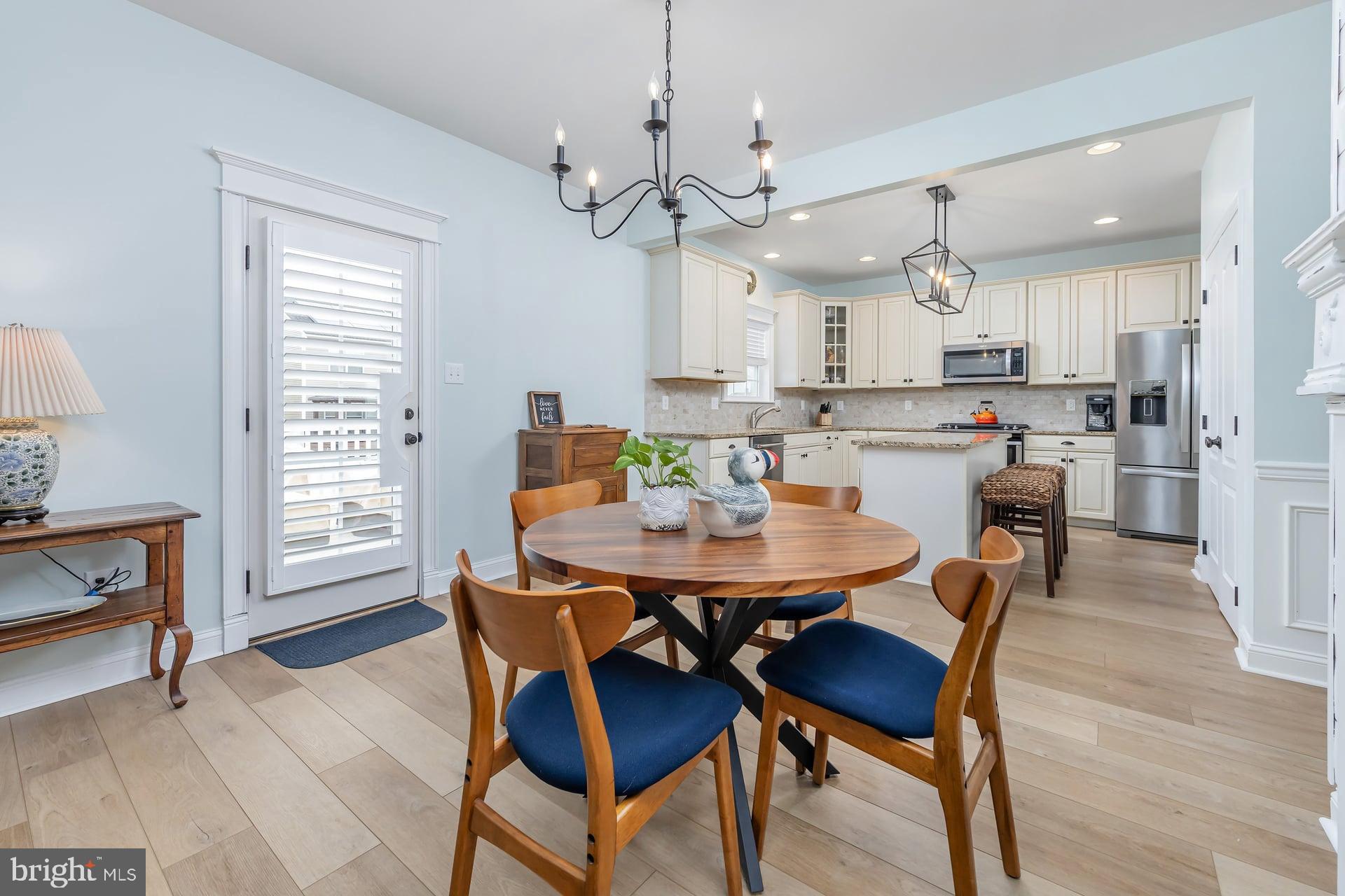 508 DEFRANCESCO CIRCLE