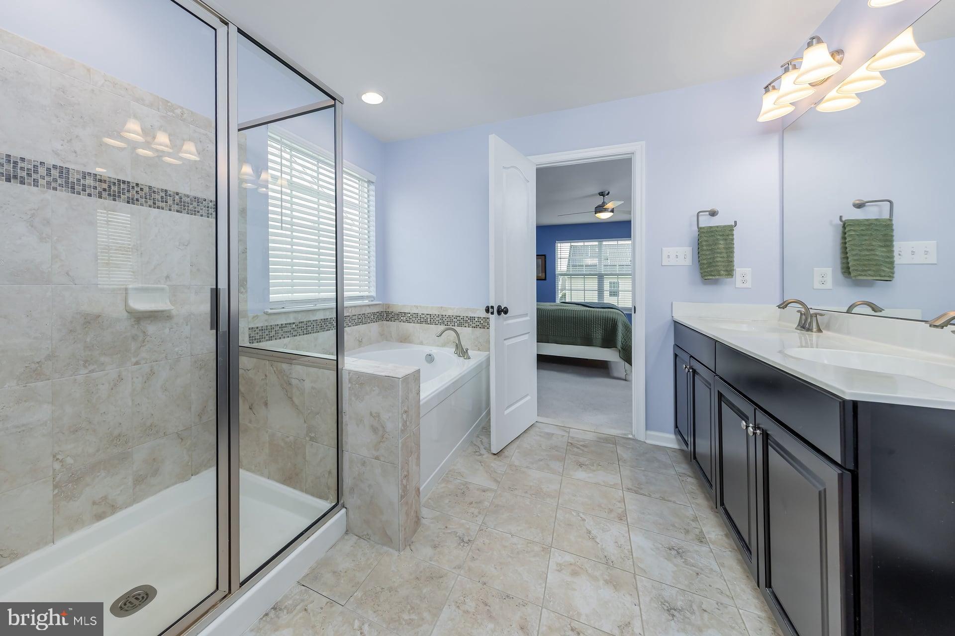 508 DEFRANCESCO CIRCLE