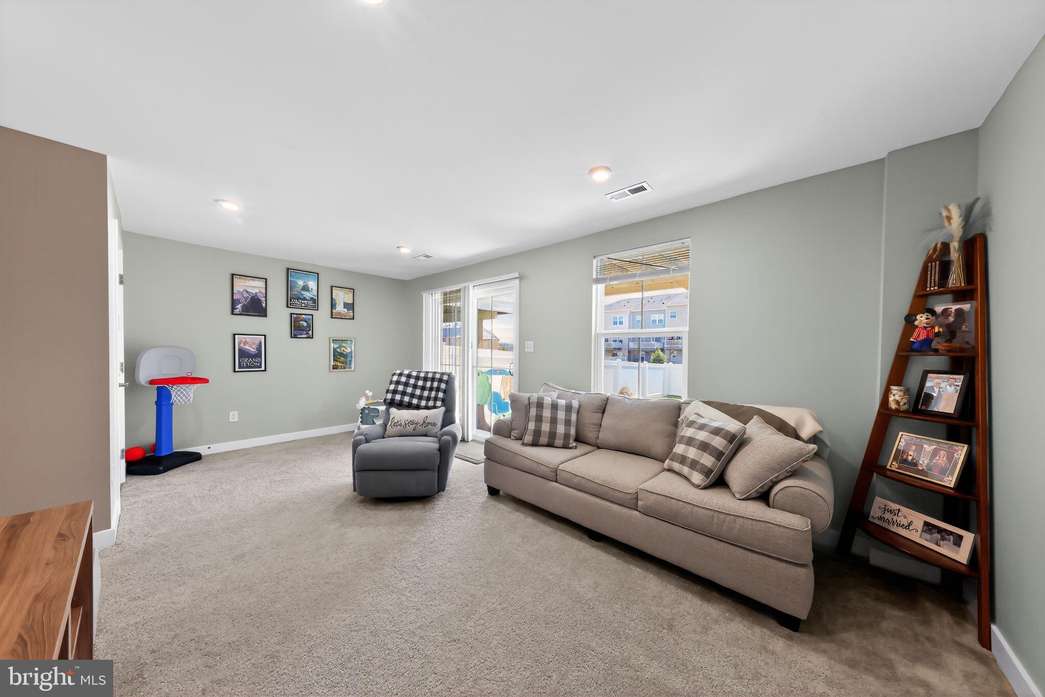 109 WATERFORD WAY