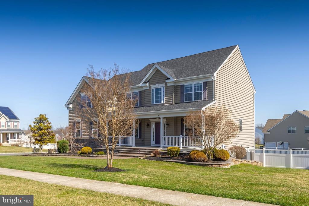 205 WINTERWOOD LANE