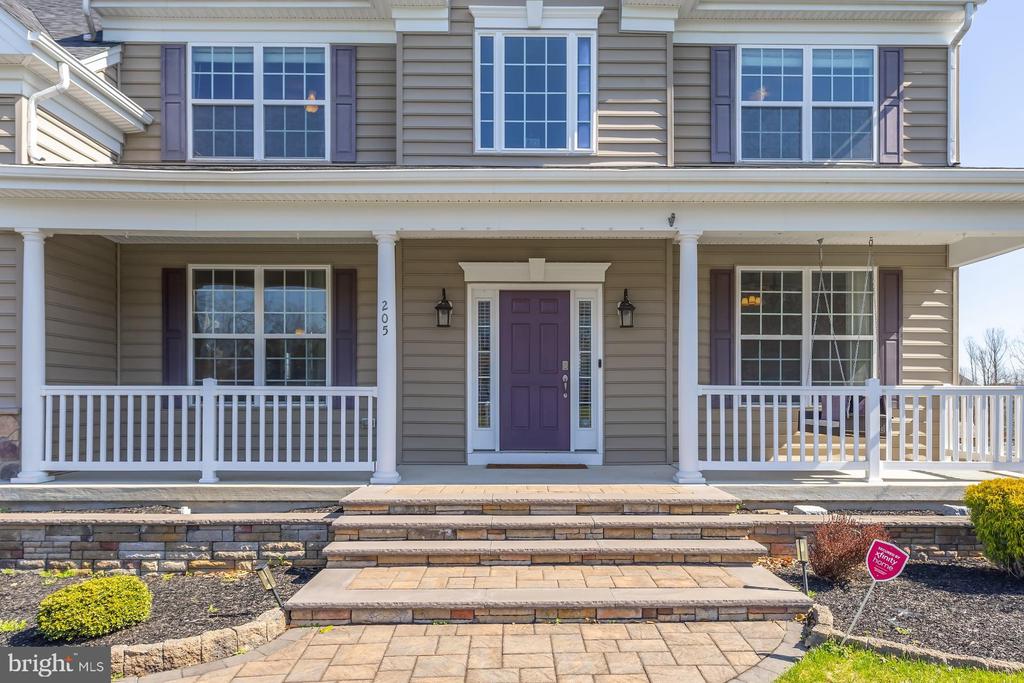 205 WINTERWOOD LANE