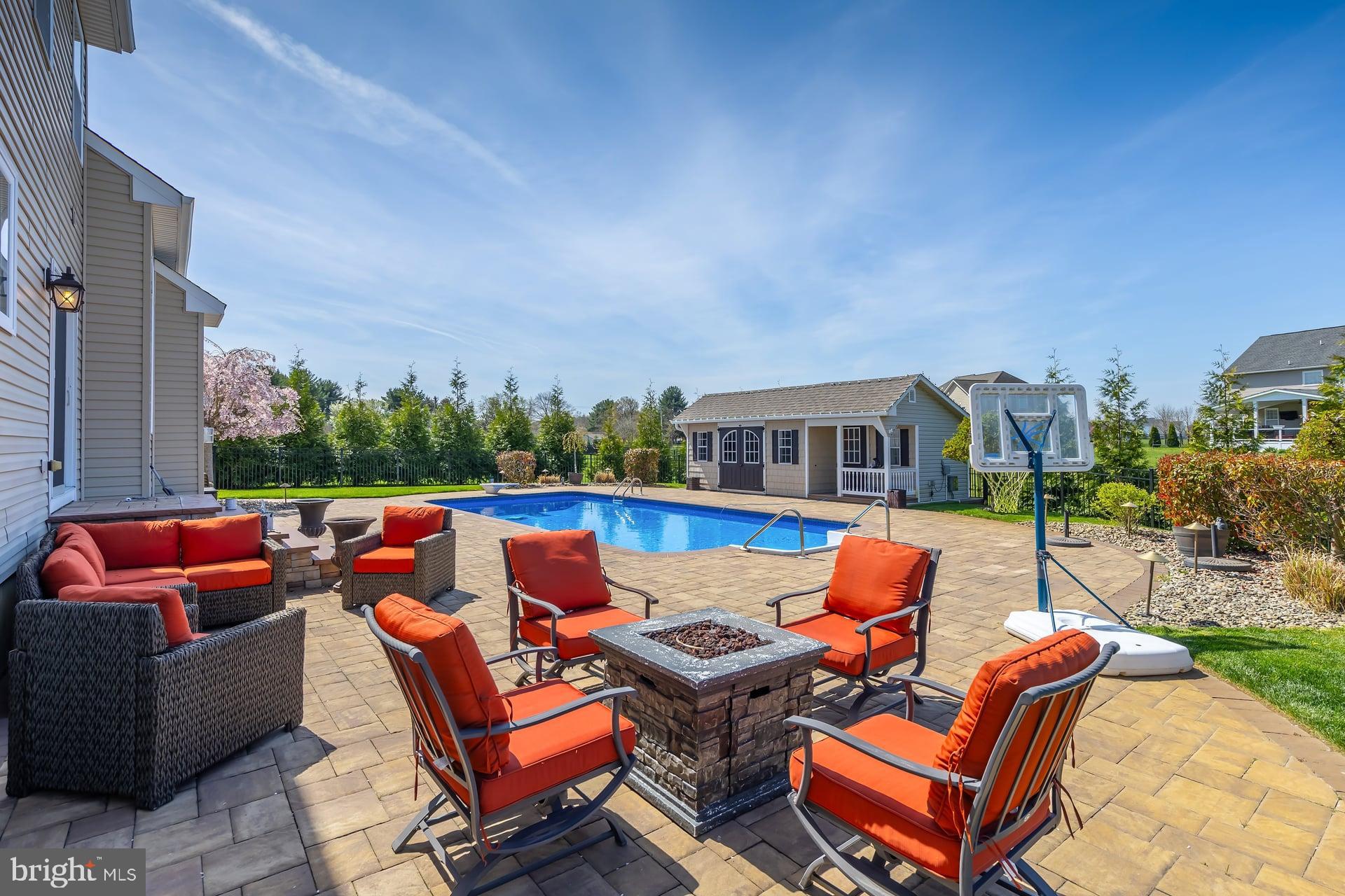 207 MARIA ELENA DRIVE