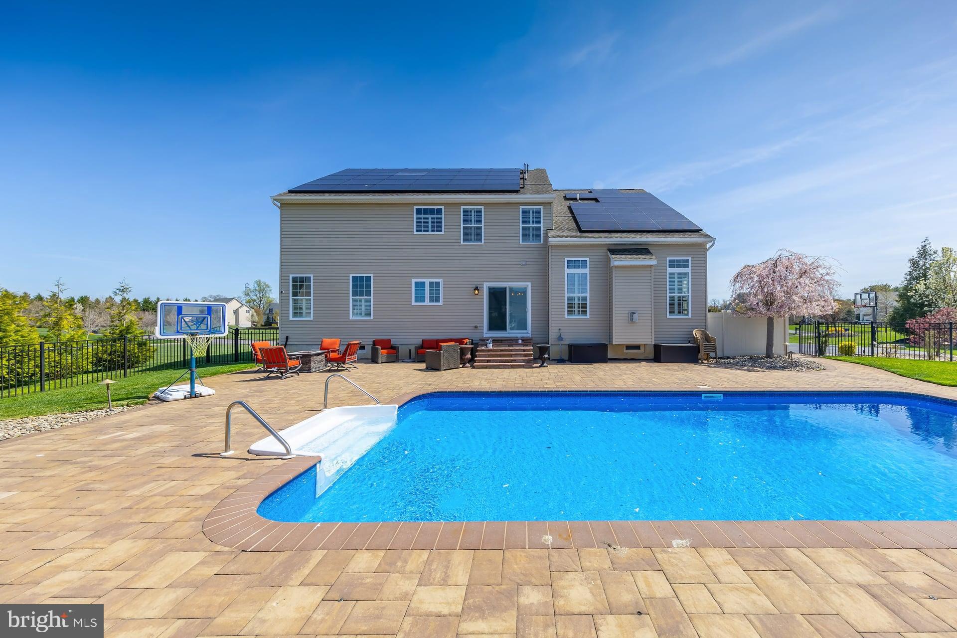 207 MARIA ELENA DRIVE