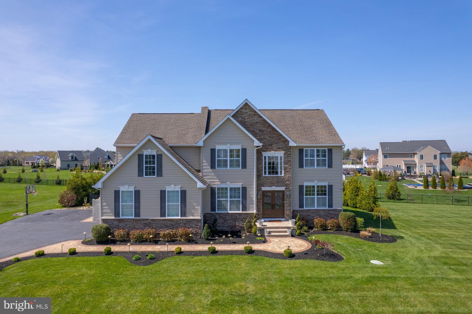 207 MARIA ELENA DRIVE