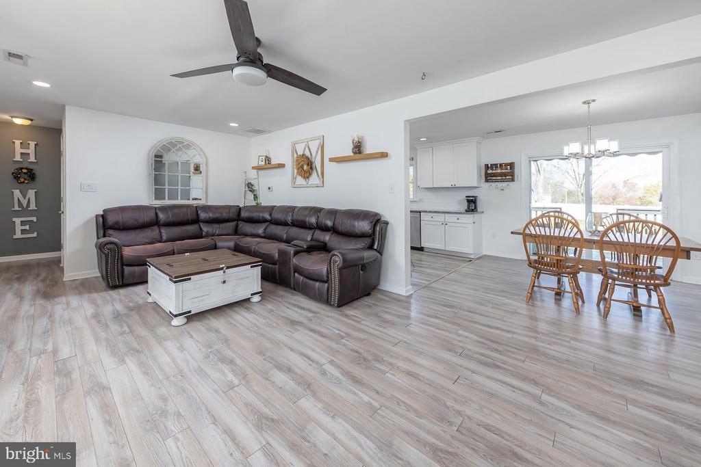 427 BIRCH DRIVE