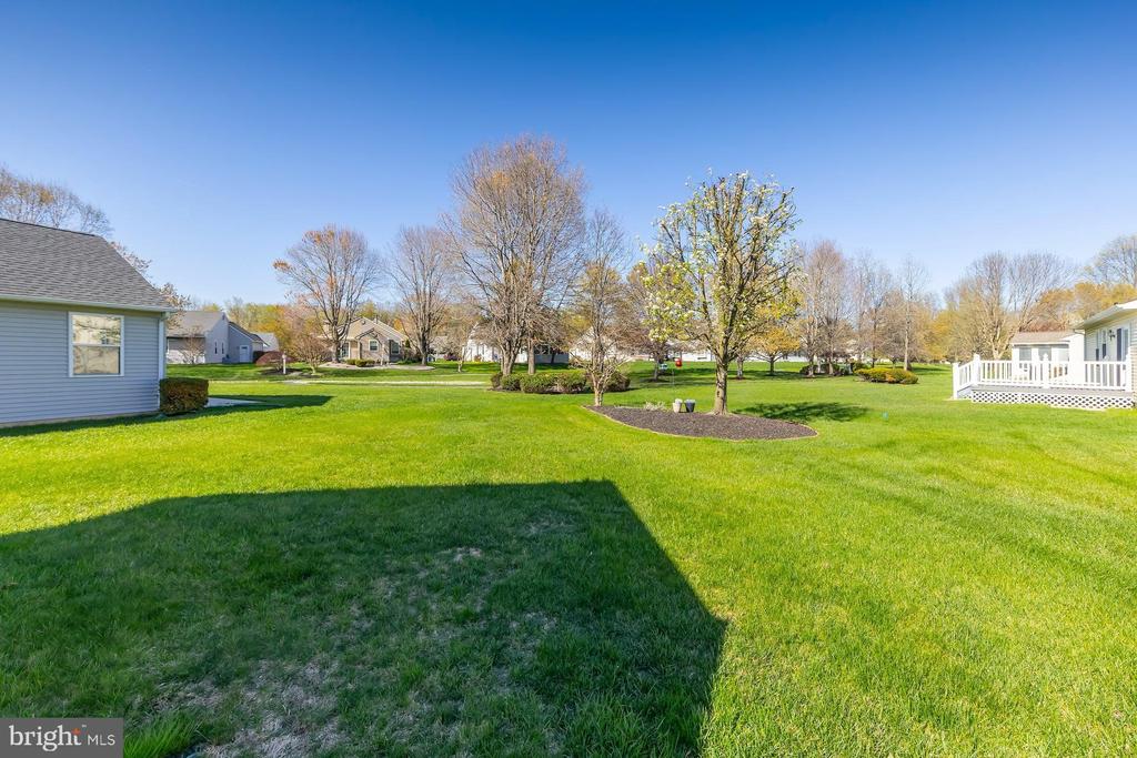 423 COUNTRY WAY