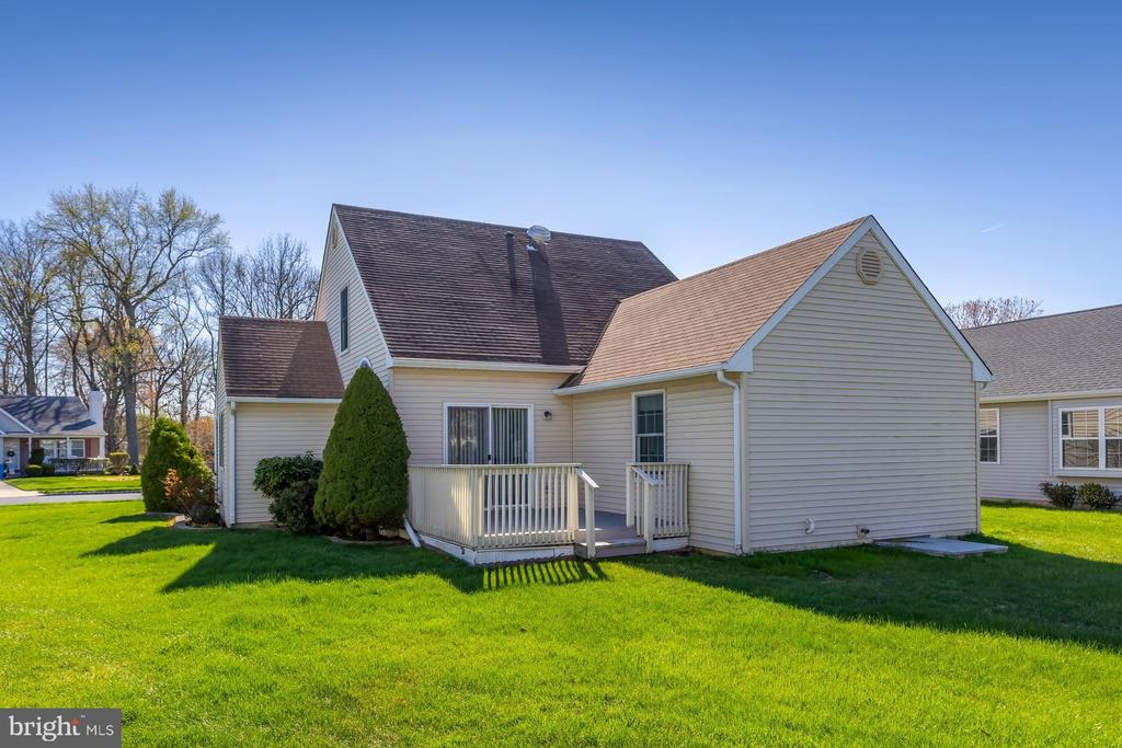 423 COUNTRY WAY