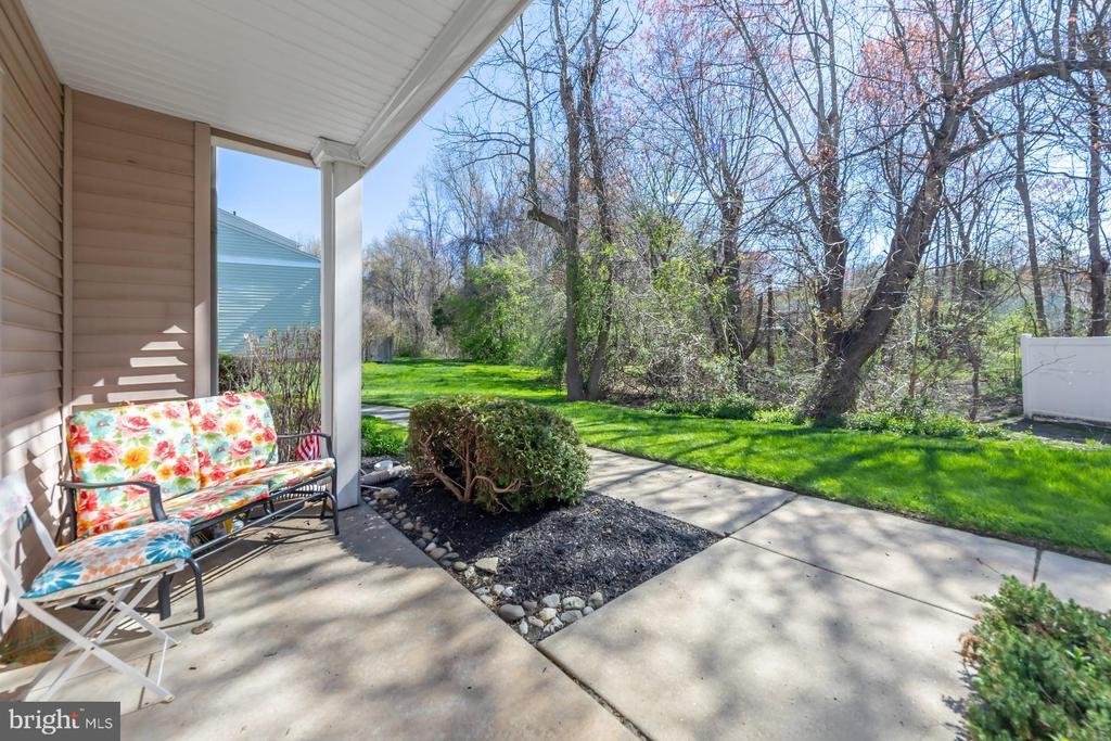 95 CRESTMONT DRIVE