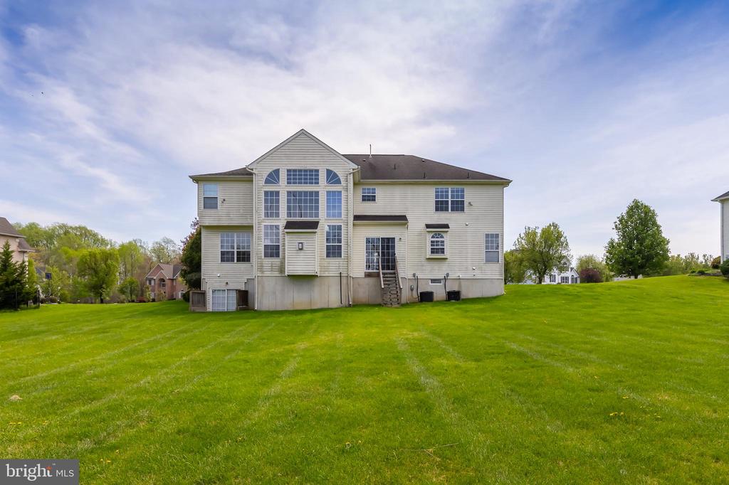 211 SHIVERS RUN COURT