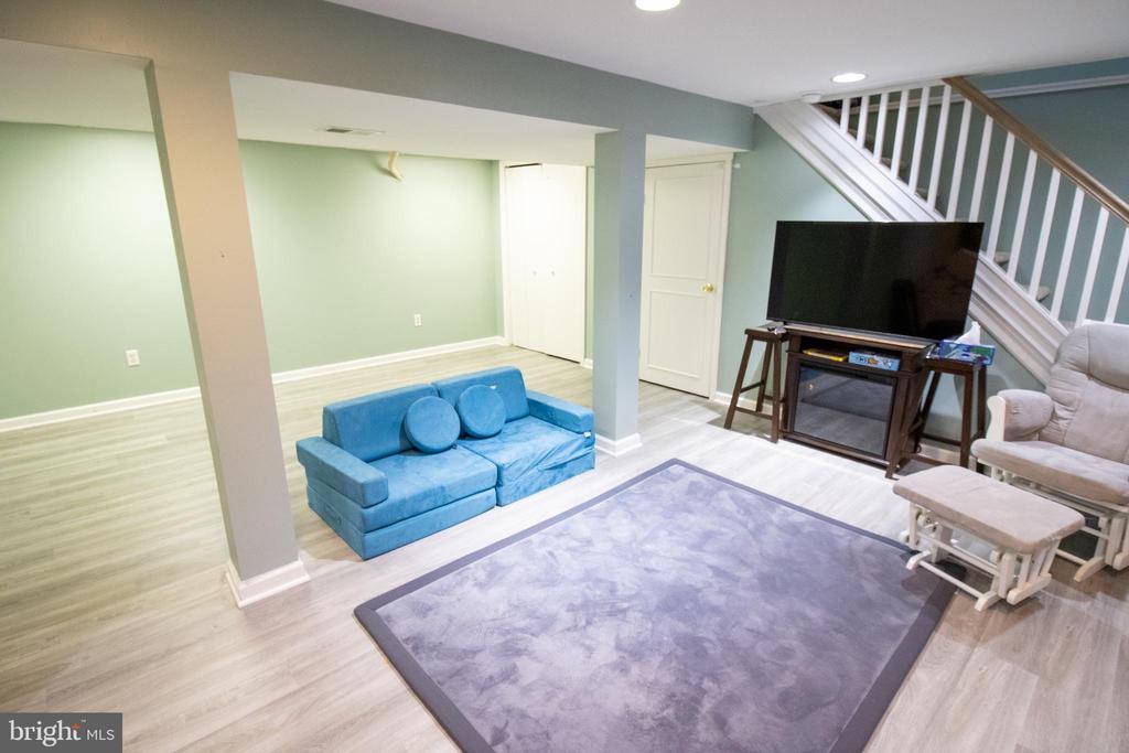226 FAWN MEADOWS DRIVE