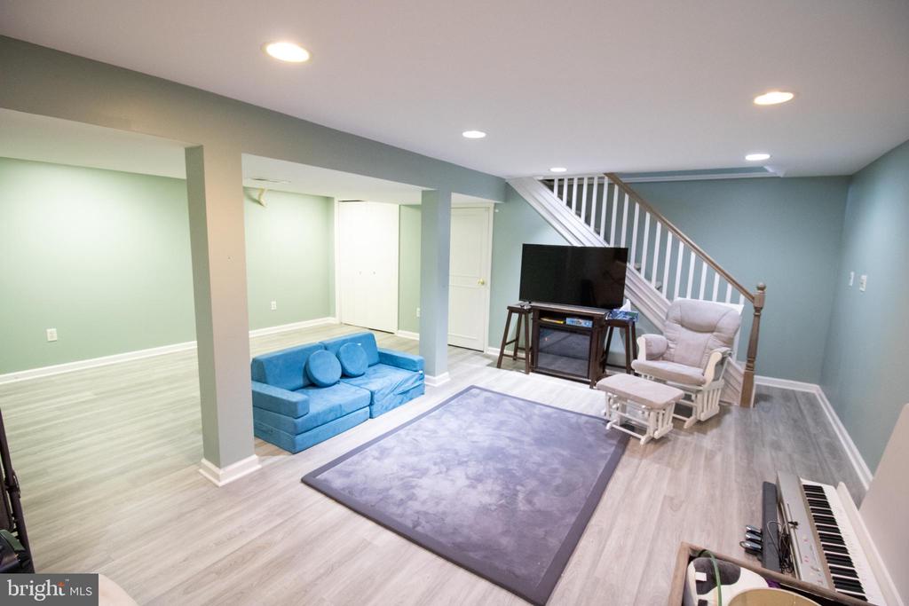 226 FAWN MEADOWS DRIVE