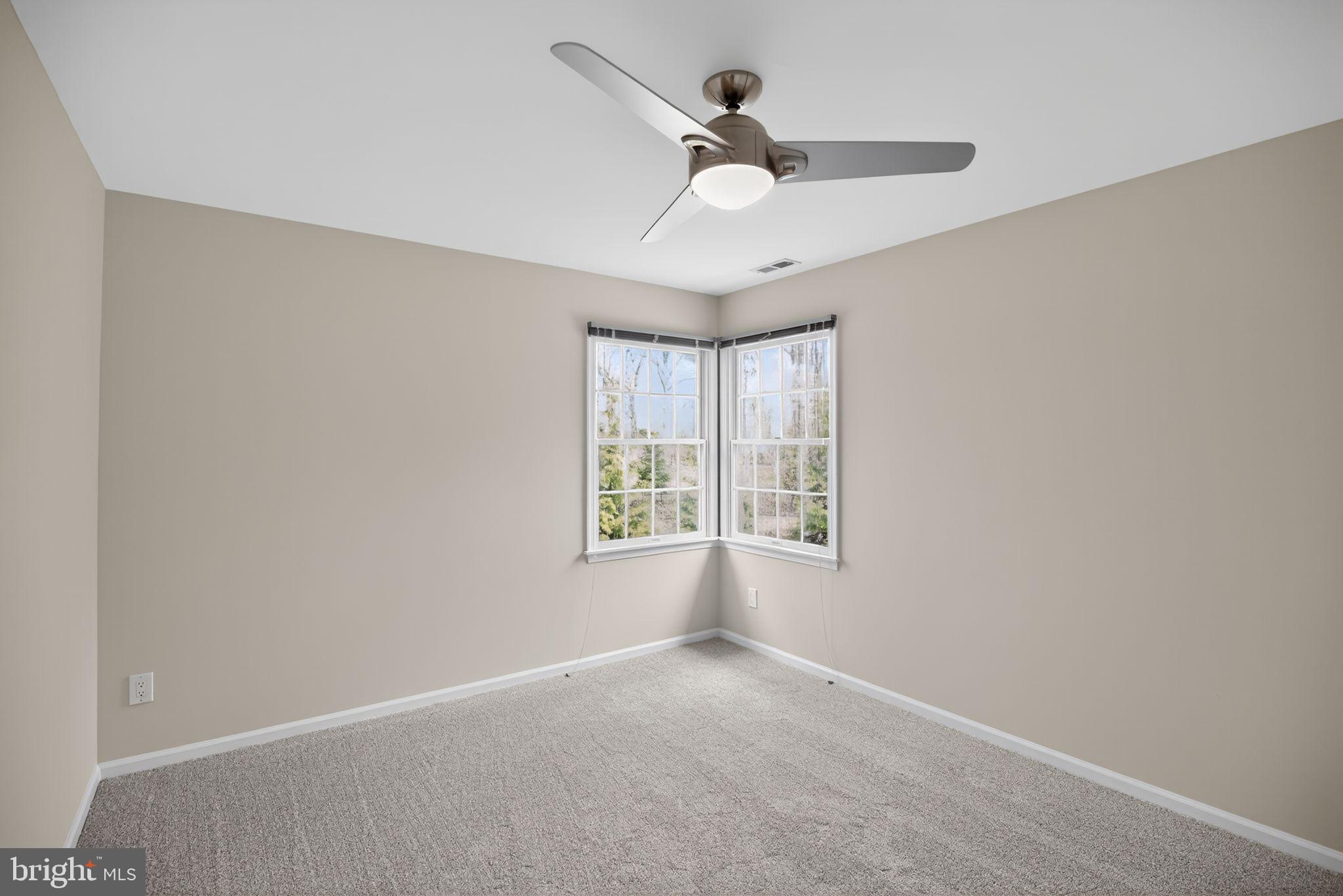 9 WINDING WAY