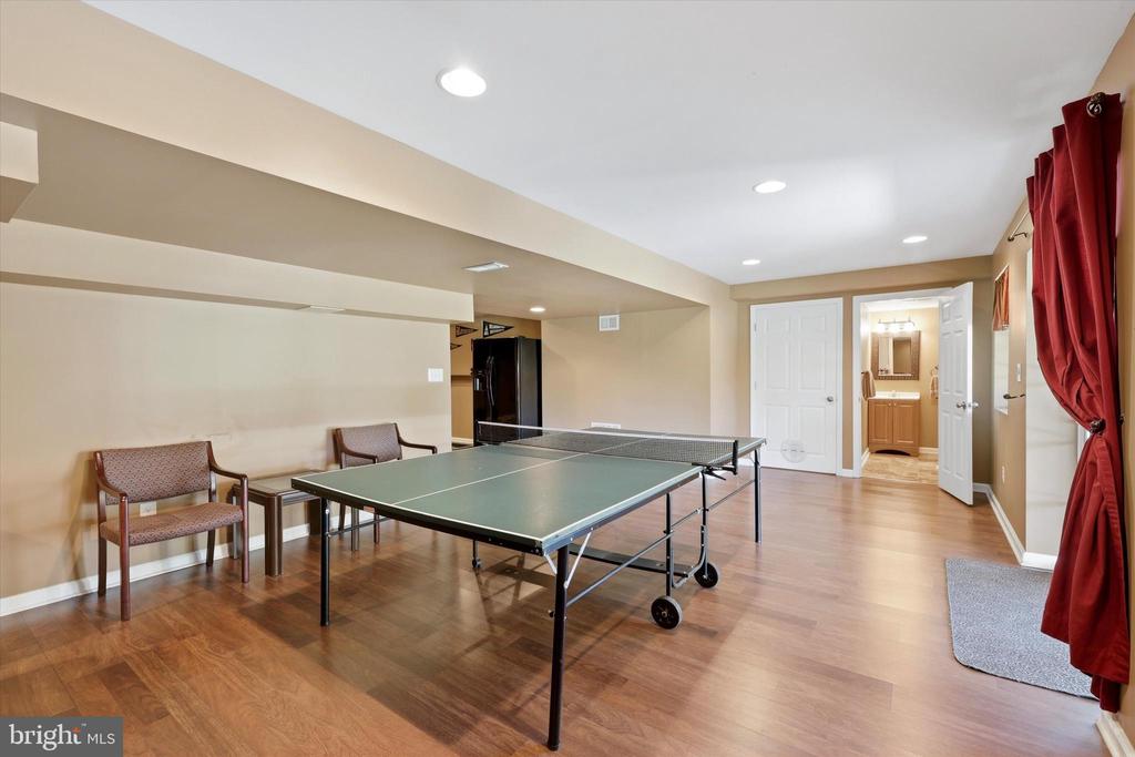 208 SHIVERS RUN COURT