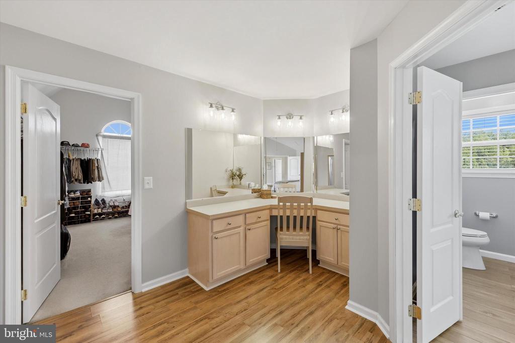 208 SHIVERS RUN COURT