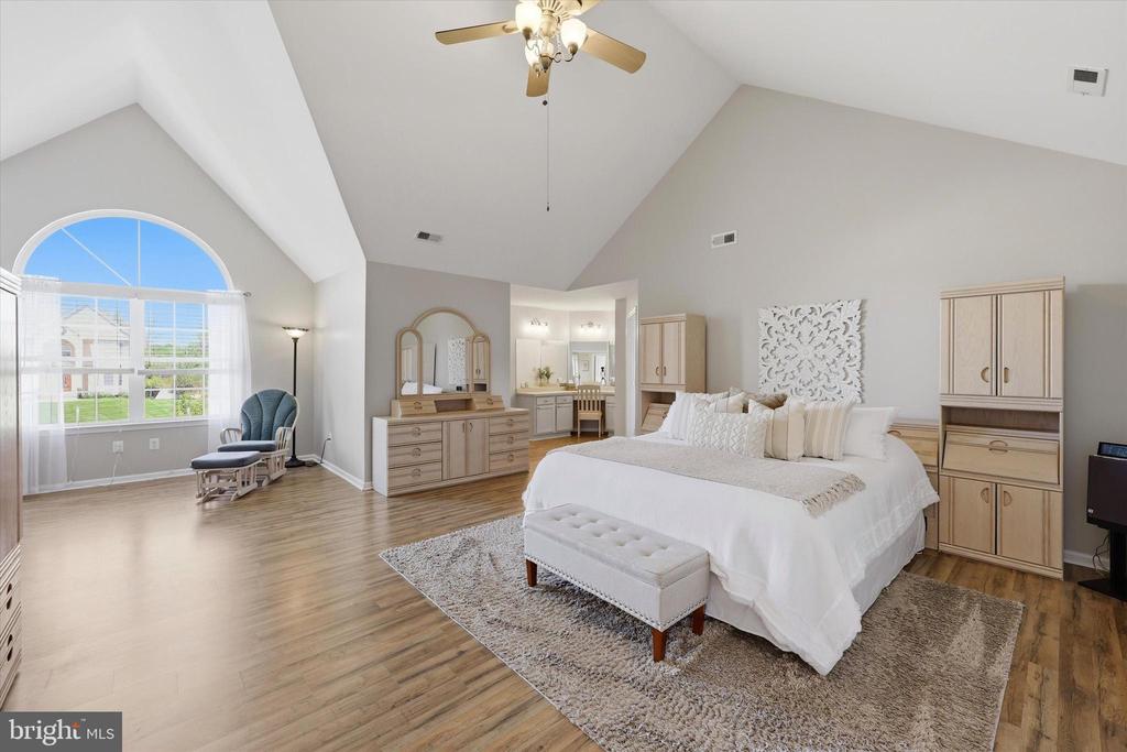 208 SHIVERS RUN COURT