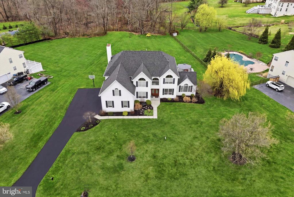 208 SHIVERS RUN COURT