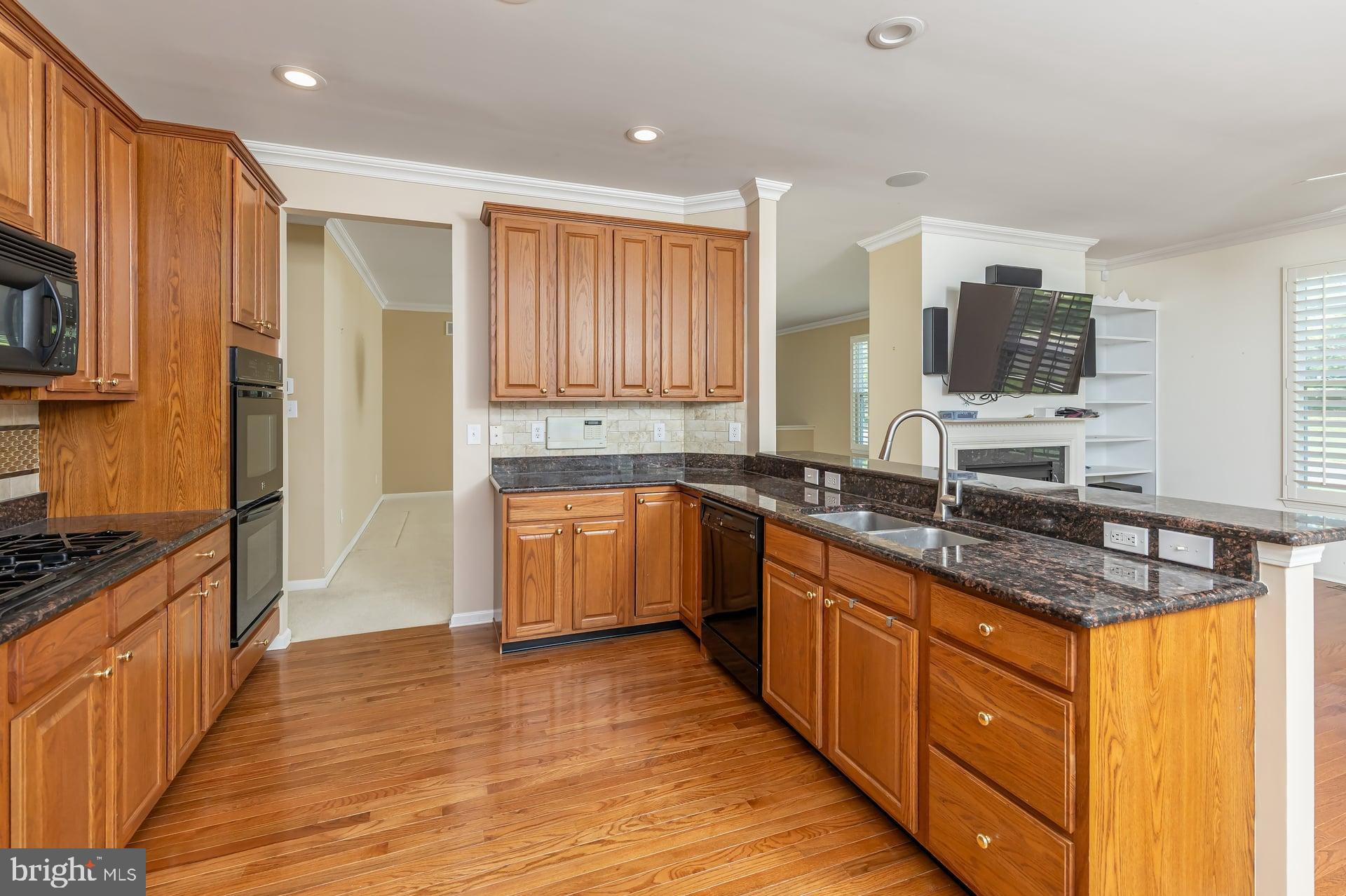 2 QUINTON COURT