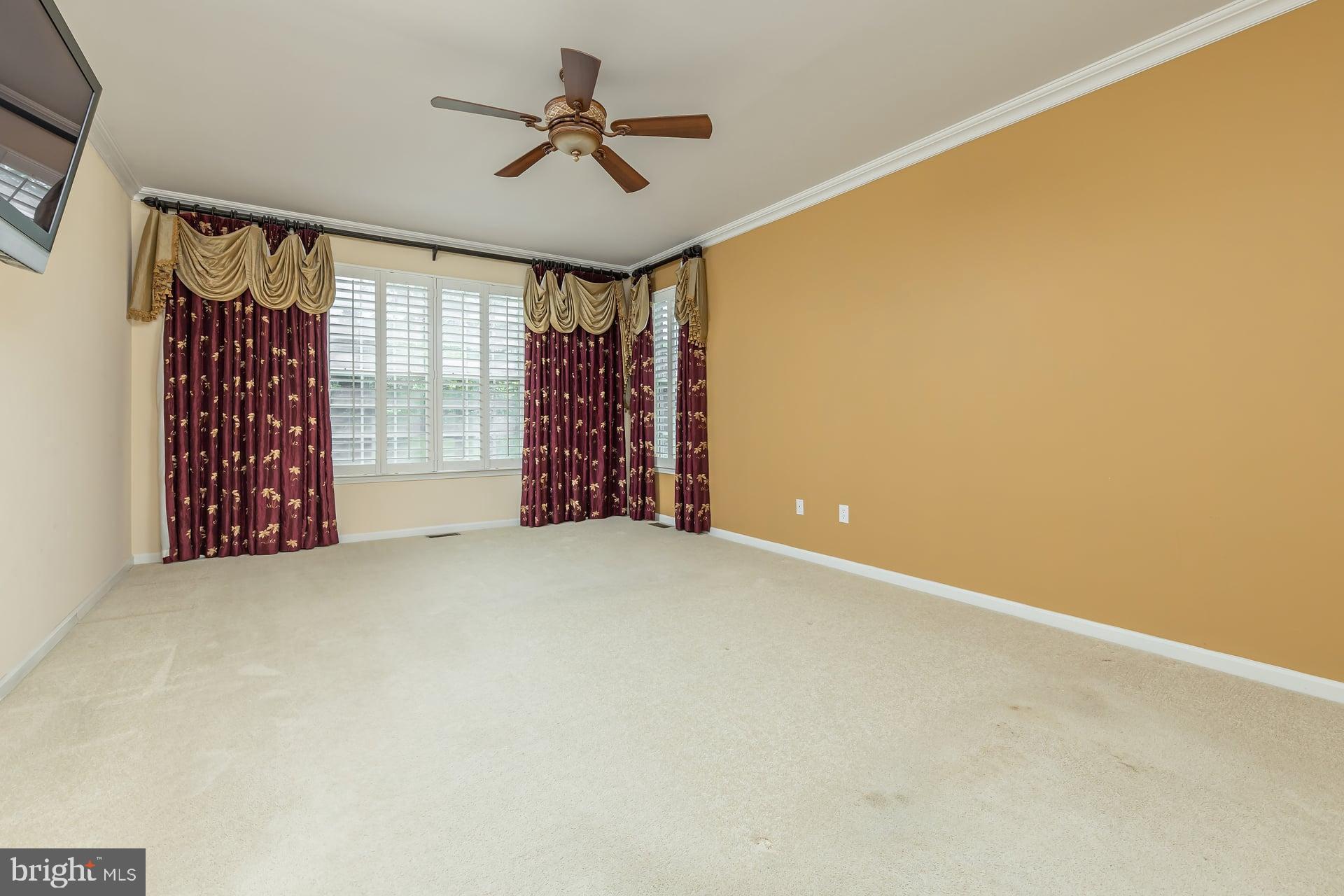2 QUINTON COURT