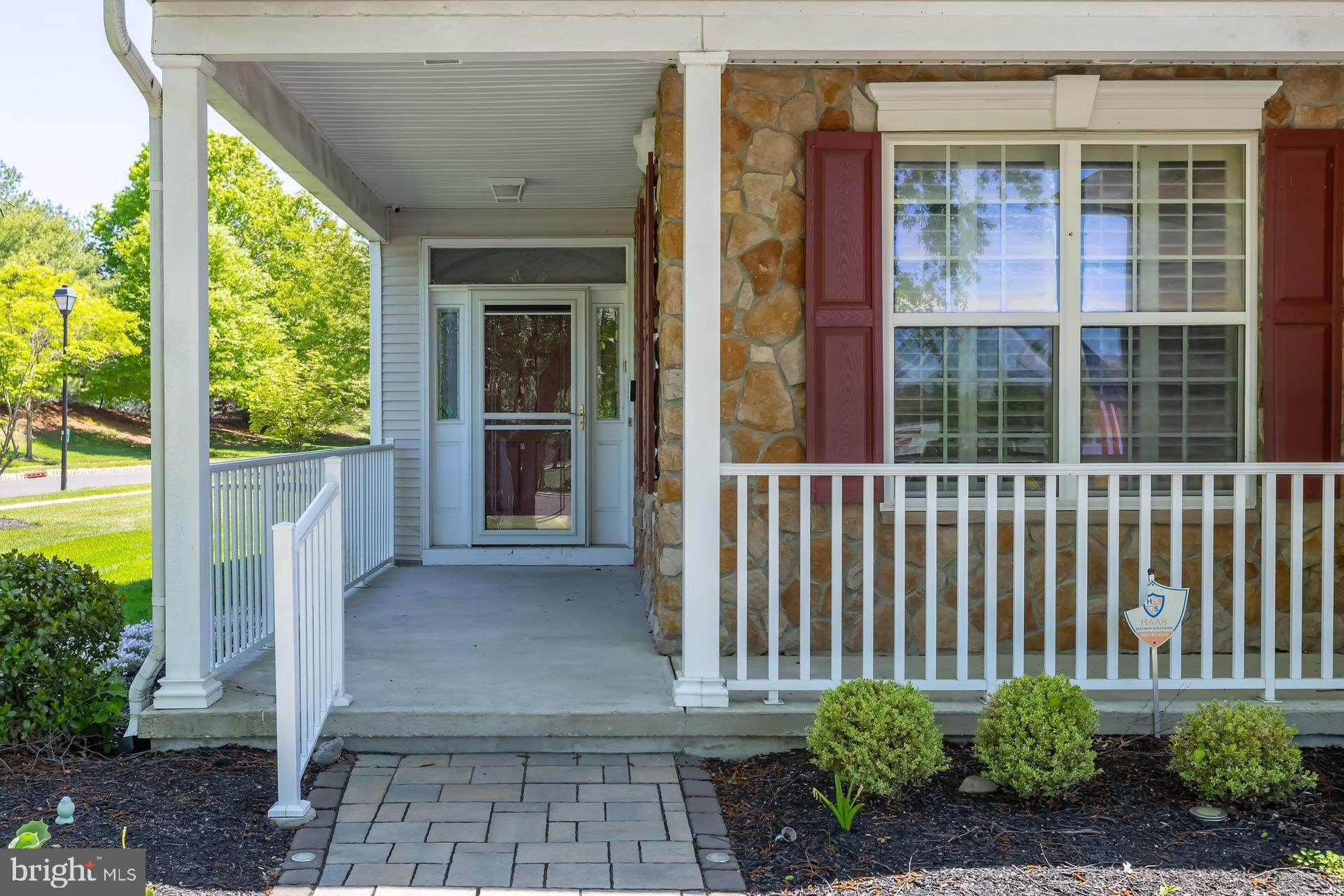 2 QUINTON COURT