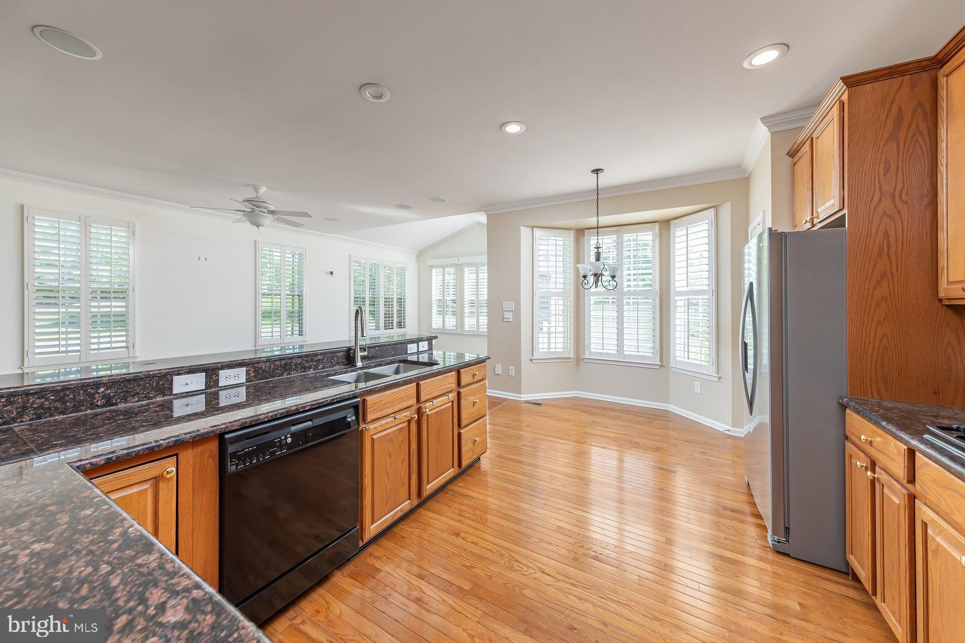 2 QUINTON COURT