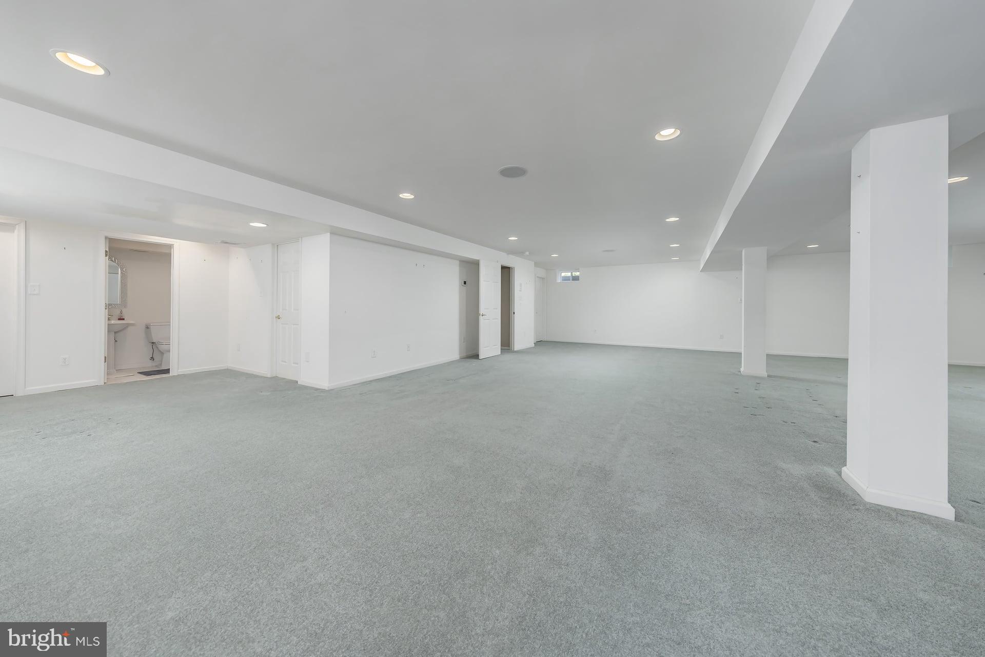 2 QUINTON COURT