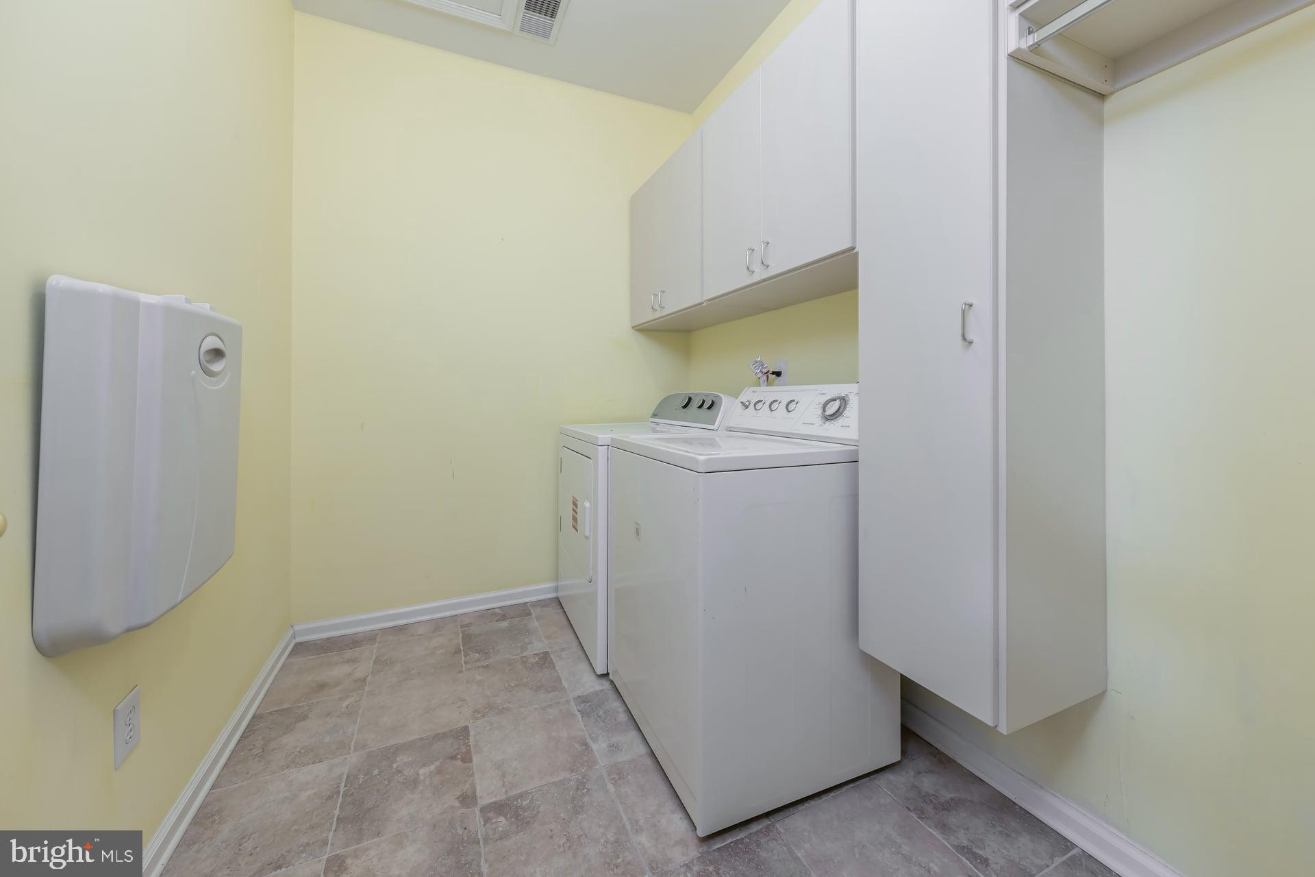 2 QUINTON COURT