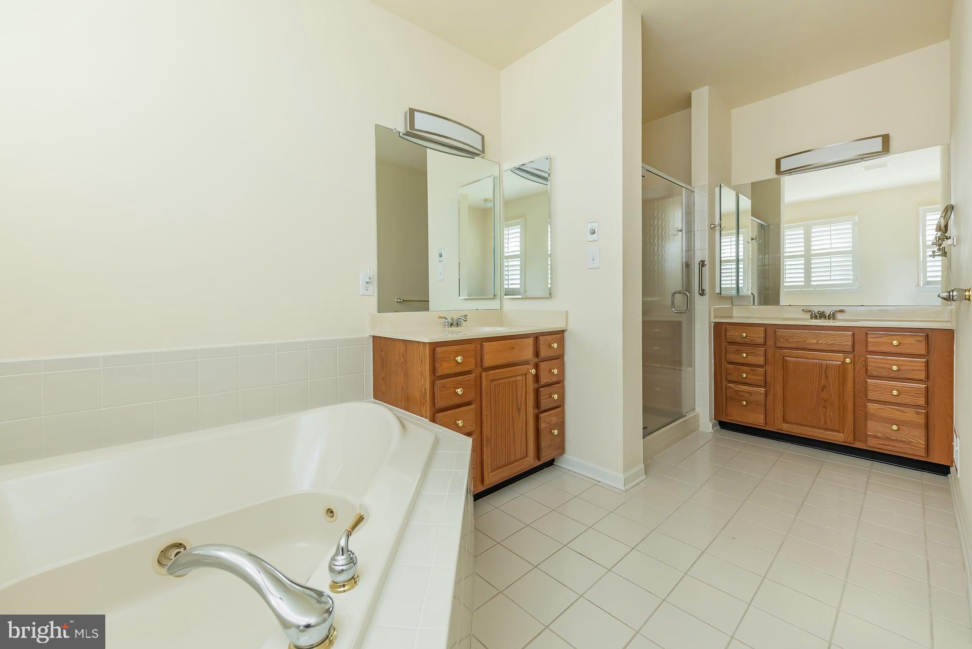 2 QUINTON COURT