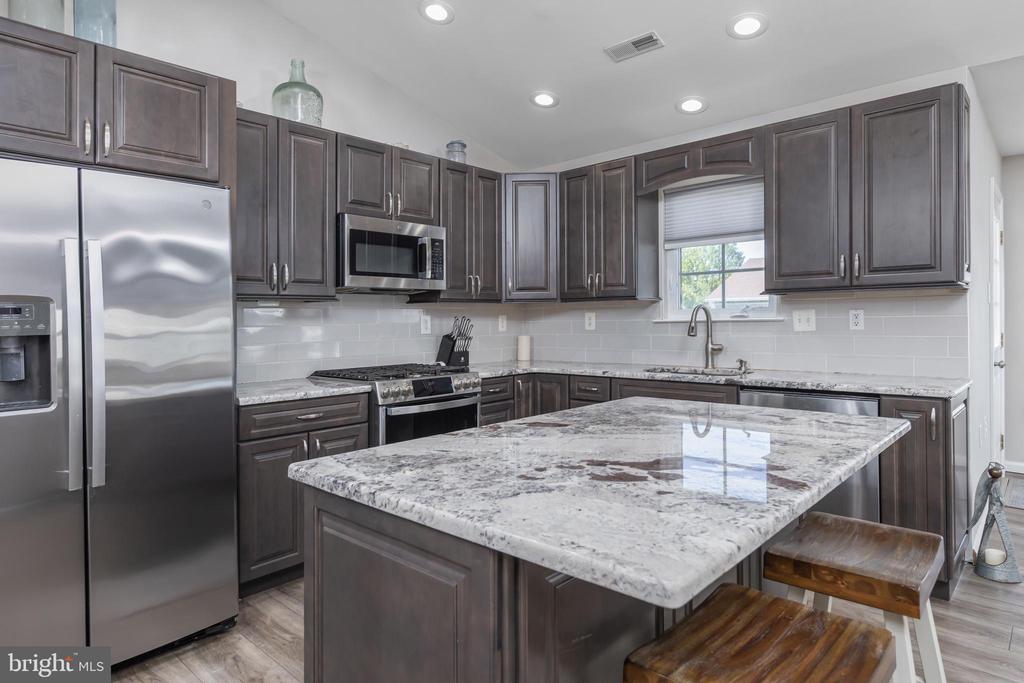 417 WOODRUFF TRAIL