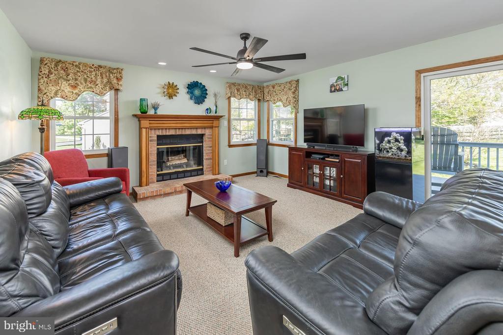 814 CANVASBACK DRIVE