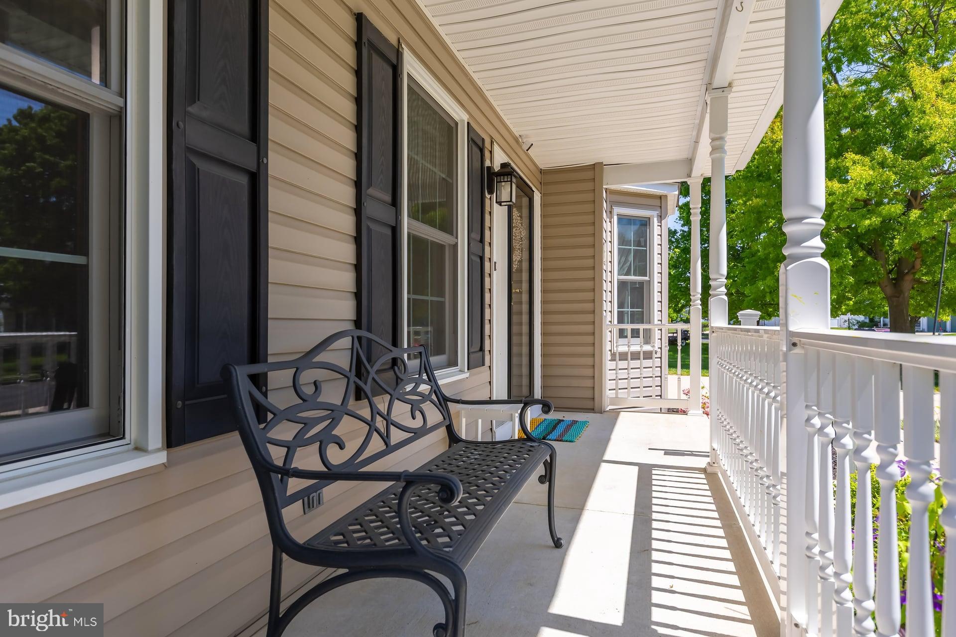 814 CANVASBACK DRIVE