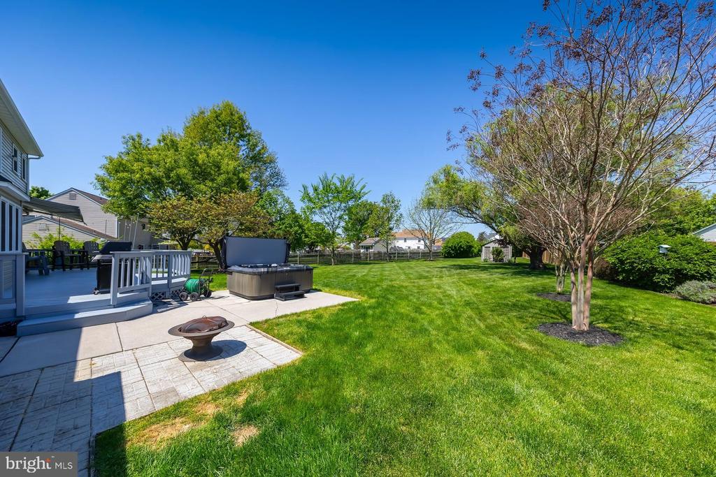 814 CANVASBACK DRIVE