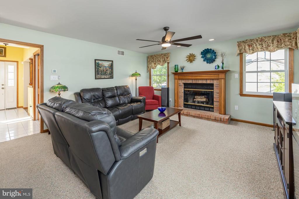 814 CANVASBACK DRIVE