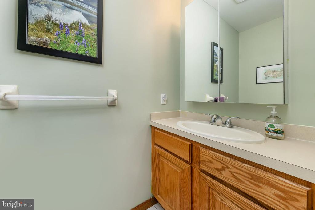 814 CANVASBACK DRIVE