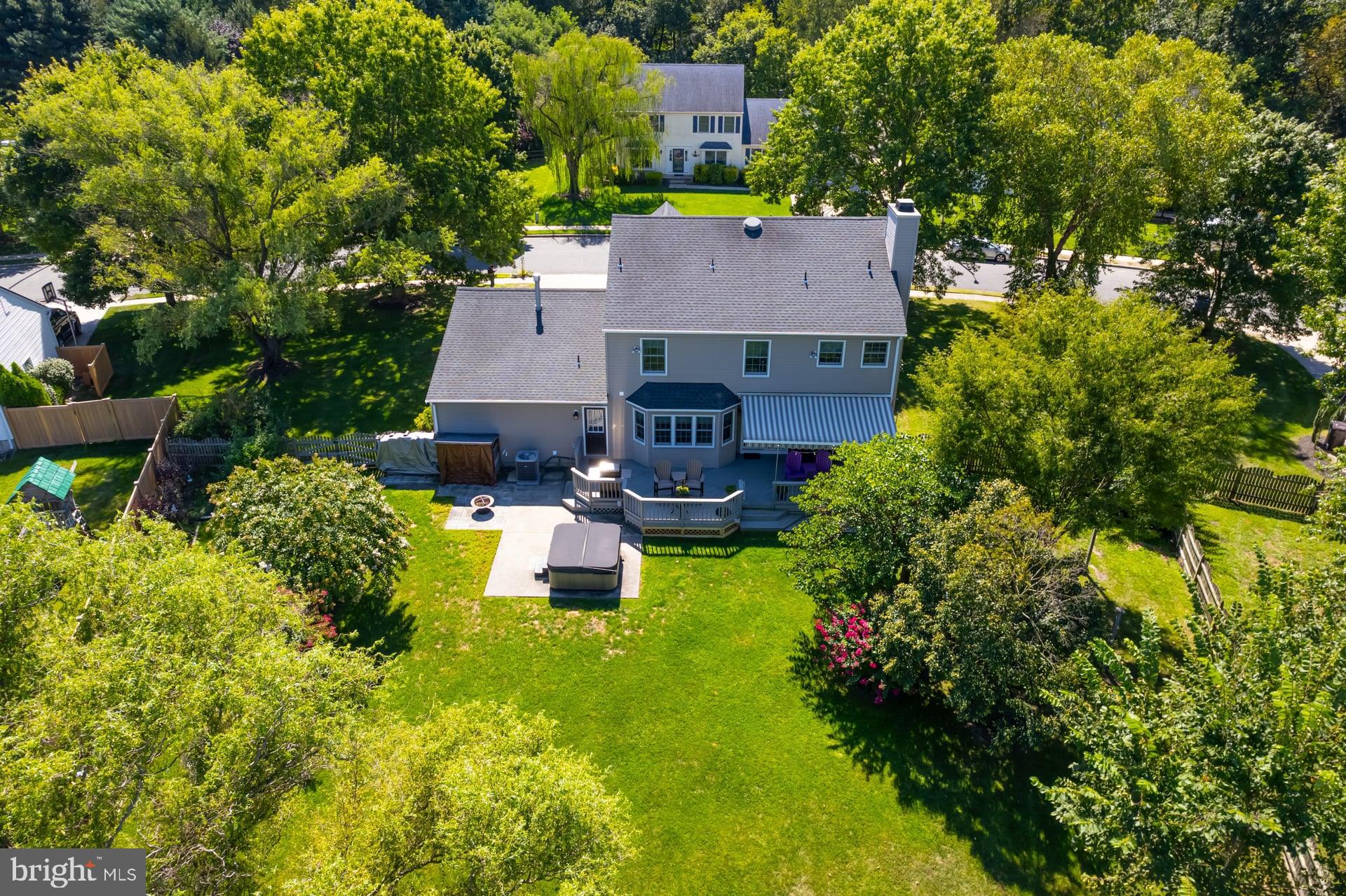 814 CANVASBACK DRIVE