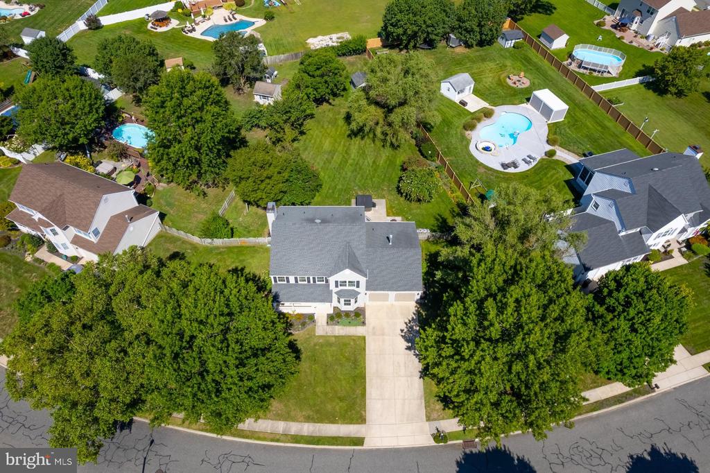 814 CANVASBACK DRIVE