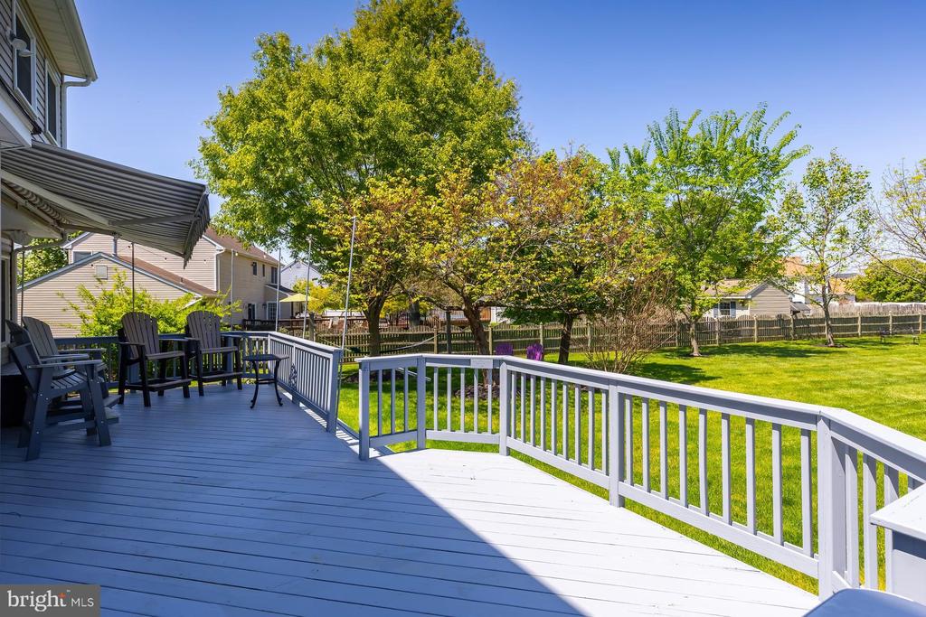 814 CANVASBACK DRIVE