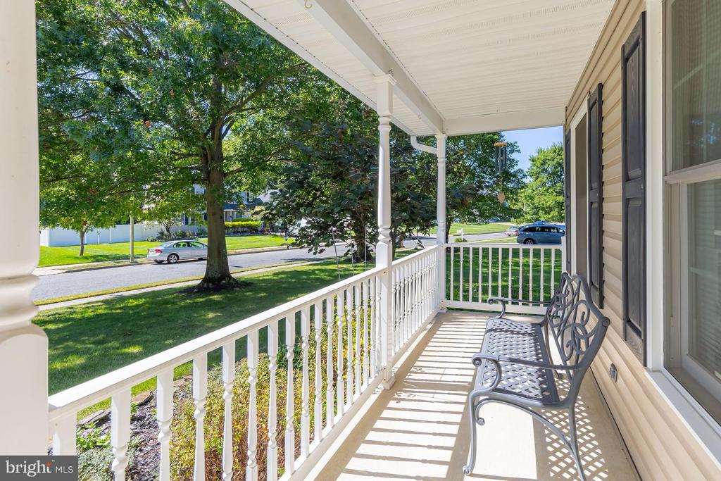 814 CANVASBACK DRIVE