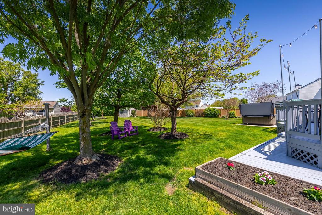 814 CANVASBACK DRIVE