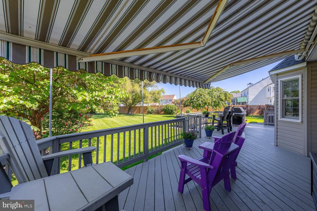 814 CANVASBACK DRIVE