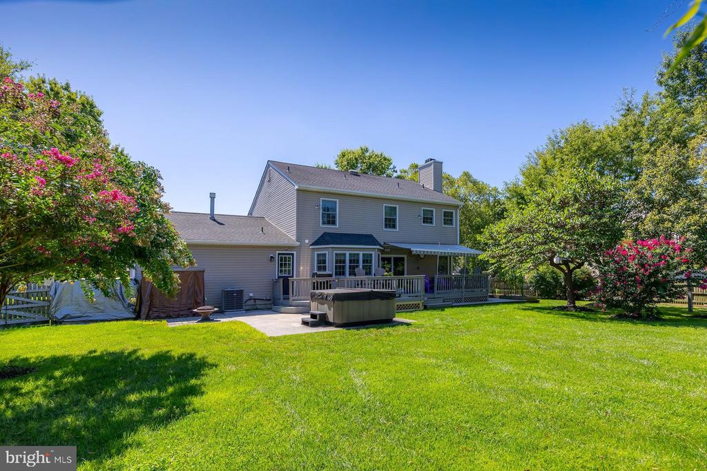 814 CANVASBACK DRIVE