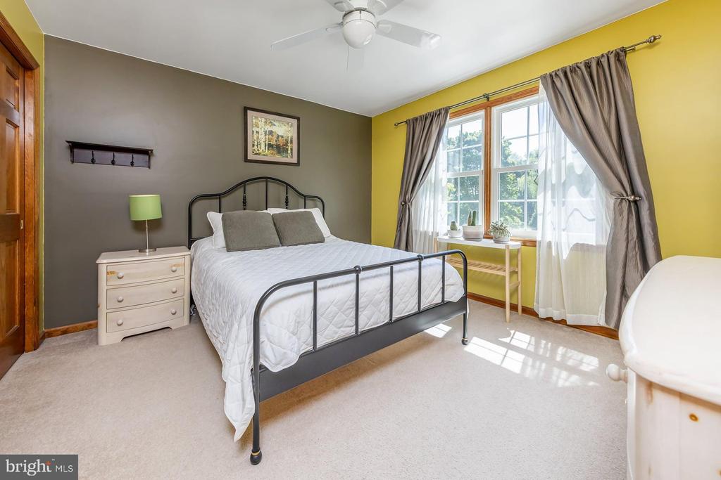 814 CANVASBACK DRIVE