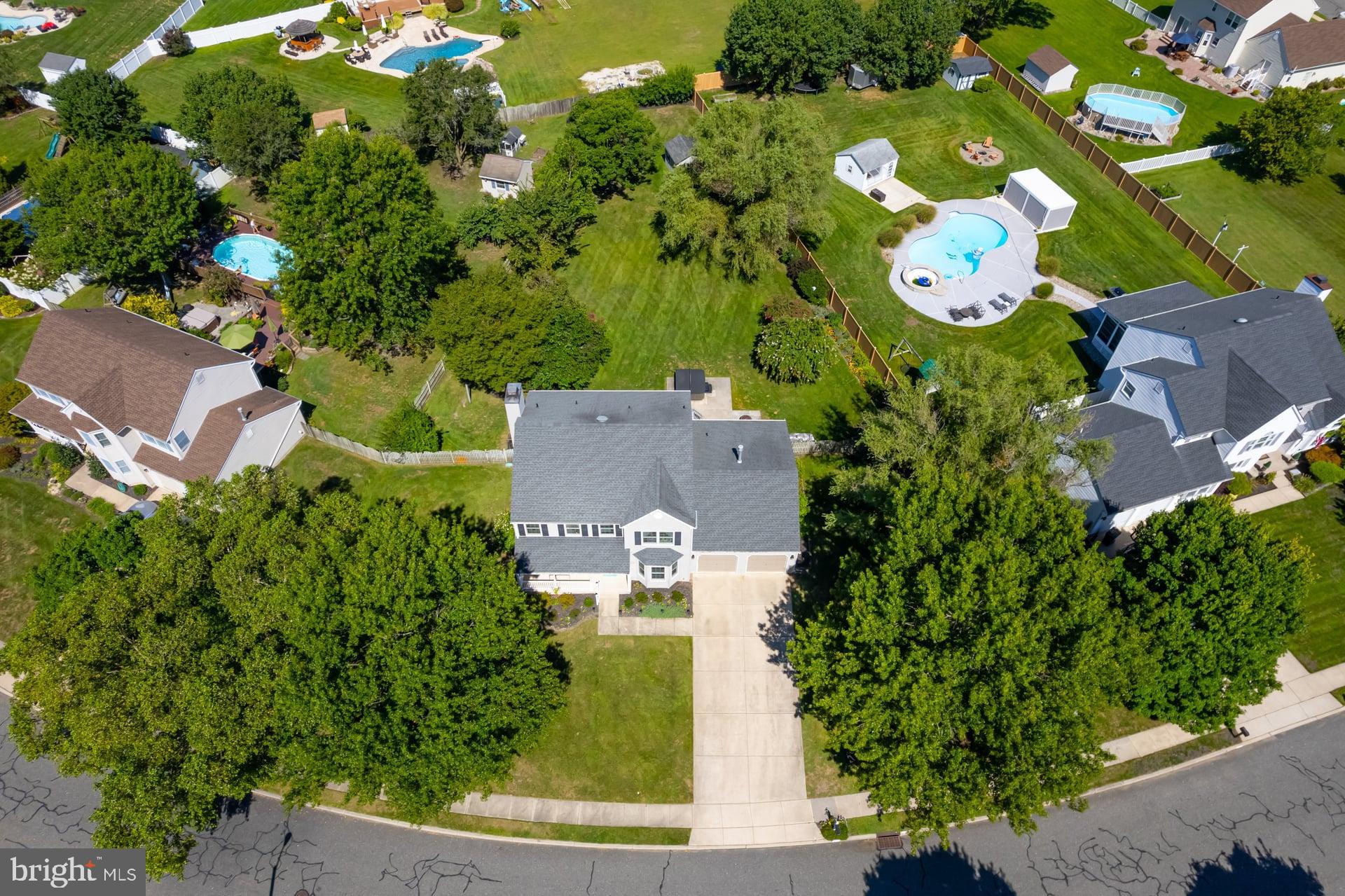 814 CANVASBACK DRIVE