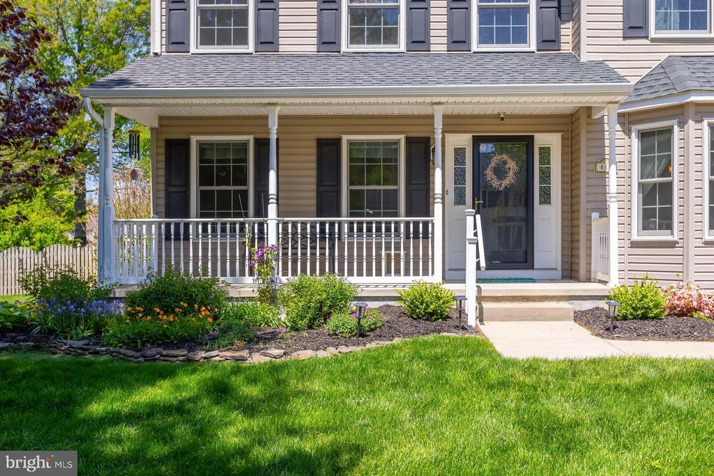 814 CANVASBACK DRIVE